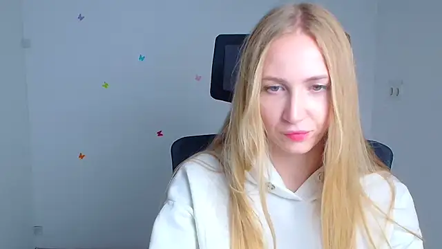 Snapshot of Emma_Moonlightt chatting on 10/26/25, 06:25 Emma Moonlightt online show from 10/26/25, 06:25