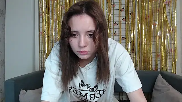 Snapshot of evaa_here_ chatting on 01/07/26, 08:50 evaa here online show from 01/07/26, 08:50