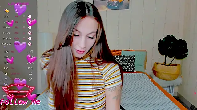 honeybuns lizzy online show from 10/17/25, 01:20