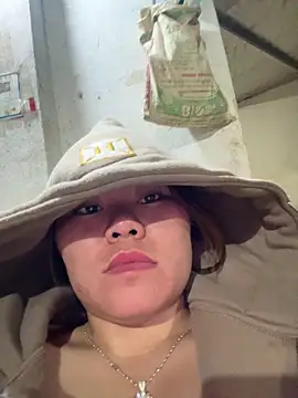 Snapshot of panda-bae chatting on 12/03/25, 12:58 panda-bae online show from 12/03/25, 12:58