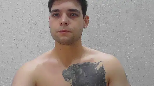 Snapshot of Zure-xxx chatting on 06/06/26, 05:34 Zure-xxx online show from 06/06/26, 05:34