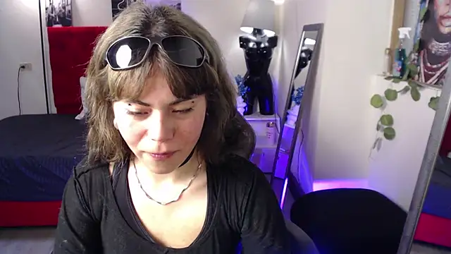 Snapshot of Insomniia_ chatting on 10/22/25, 06:40 Insomniia  online show from 10/22/25, 06:40