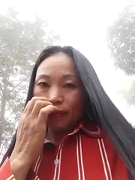 Snapshot of Bun_x chatting on 10/25/25, 02:52 Bun x online show from 10/25/25, 02:52