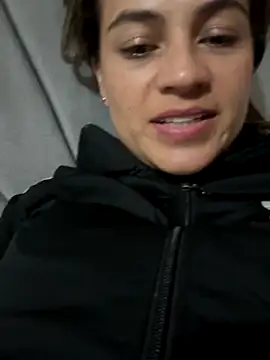 valentina herrrera online show from 11/08/25, 02:56