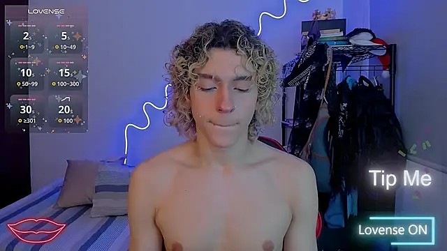 Lyric Mirage online show from 12/22/25, 09:56