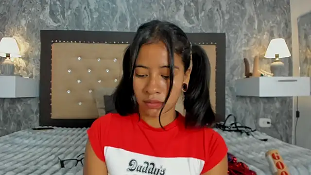 EuphoriaSavage online show from 10/31/25, 01:45