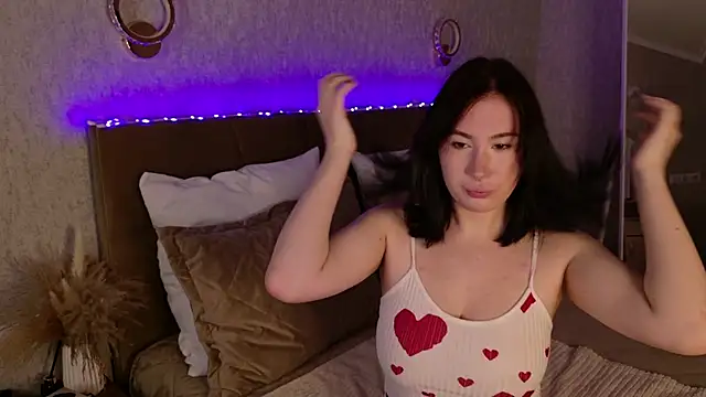 Busty Lina online show from 10/16/25, 05:41