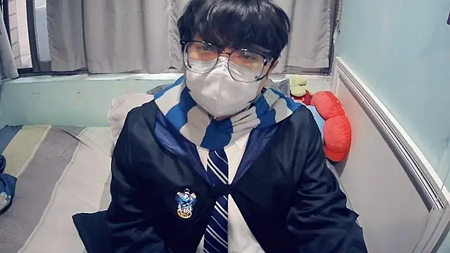 Snapshot of harua0000 chatting on 10/26/25, 08:53 harua0000 online show from 10/26/25, 08:53