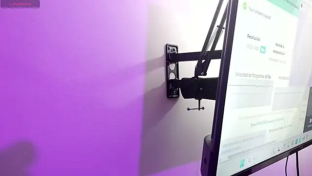 Snapshot of LittleStar_SM chatting on 10/16/25, 10:55 LittleStar SM online show from 10/16/25, 10:55