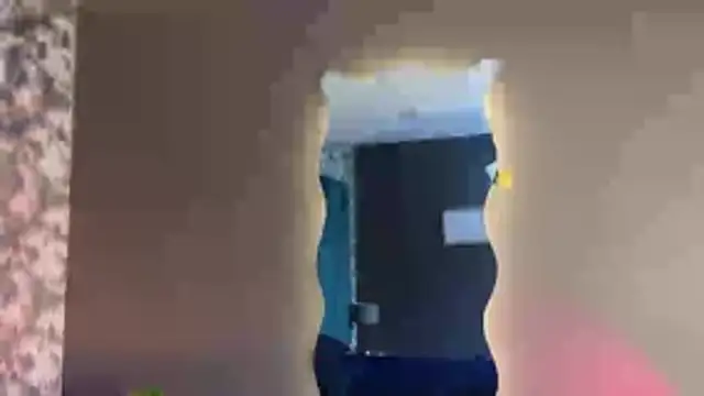 Aaron Eze online show from 11/22/25, 08:30