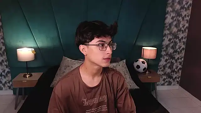 Aaron Eze online show from 06/13/26, 12:58
