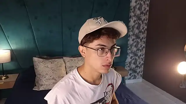 Aaron Eze online show from 06/23/26, 12:47