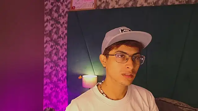 Aaron Eze online show from 07/26/26, 12:34