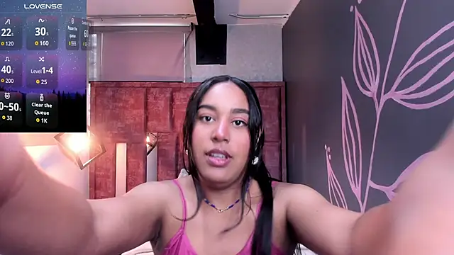 Rachel  Jonees online show from 10/21/25, 12:06