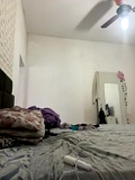 CACHORRONOCIU online show from 10/25/25, 04:13