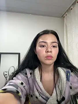 Midori rosse online show from 05/15/26, 11:23