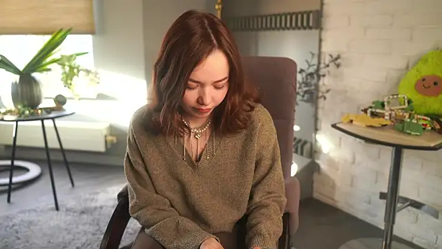 Snapshot of ChongBertschy chatting on 10/24/25, 04:42 ChongBertschy online show from 10/24/25, 04:42