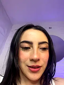 Snapshot of LiliBundy chatting on 12/02/25, 05:35 LiliBundy online show from 12/02/25, 05:35