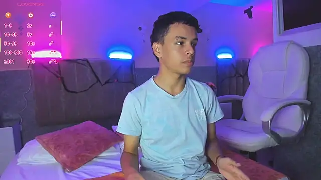 Xavier Fox    online show from 10/26/25, 04:51