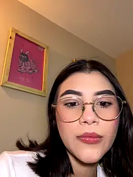 Snapshot of Julietalcl chatting on 11/24/25, 11:04 Julietalcl online show from 11/24/25, 11:04