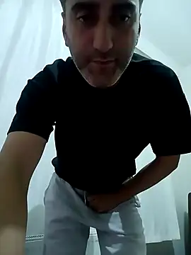 Snapshot of ahmetblk95 chatting on 10/23/25, 09:13 ahmetblk95 online show from 10/23/25, 09:13