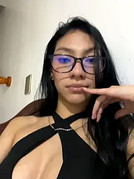 Swet scarlet online show from 10/28/25, 12:58