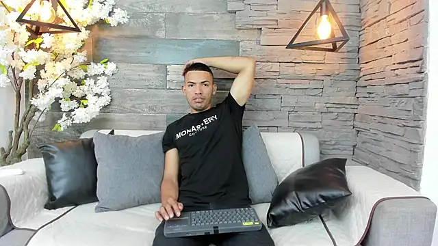 OwenPyerce online show from 10/25/25, 12:45