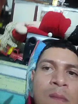 Snapshot of Tred322david chatting on 12/13/25, 07:53 Tred322david online show from 12/13/25, 07:53