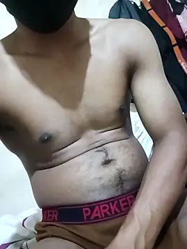 Snapshot of bullamon6549 chatting on 10/20/25, 04:29 bullamon6549 online show from 10/20/25, 04:29