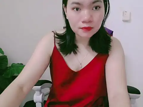 Snapshot of Tinamy chatting on 10/24/25, 12:52 Tinamy online show from 10/24/25, 12:52