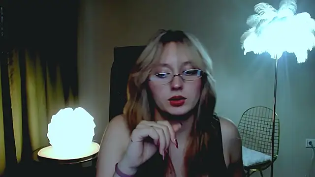 ScarlettScril online show from 10/20/25, 06:25