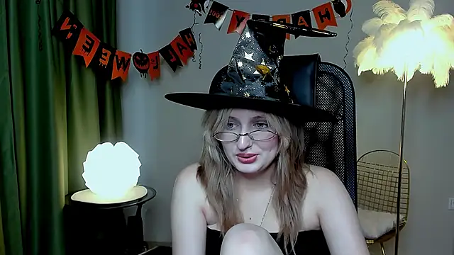 ScarlettScril online show from 10/24/25, 09:17