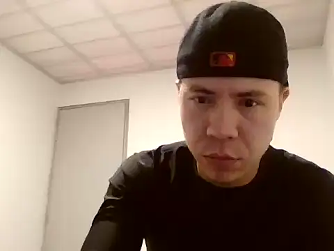 Carlomorelo online show from 10/17/25, 08:55