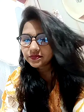 Snapshot of Vanshika1432 chatting on 10/21/25, 05:52 Vanshika1432 online show from 10/21/25, 05:52