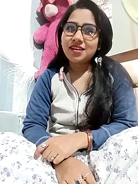 Snapshot of Vanshika1432 chatting on 11/11/25, 05:07 Vanshika1432 online show from 11/11/25, 05:07