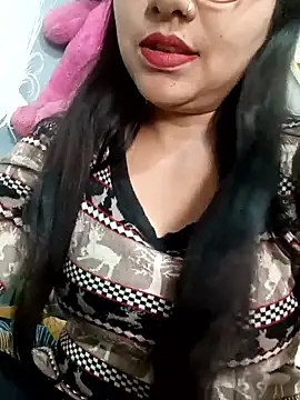 Snapshot of Vanshika1432 chatting on 11/18/25, 07:13 Vanshika1432 online show from 11/18/25, 07:13