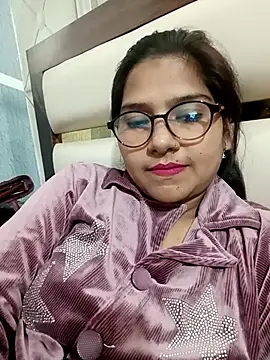 Snapshot of Vanshika1432 chatting on 11/21/25, 12:59 Vanshika1432 online show from 11/21/25, 12:59