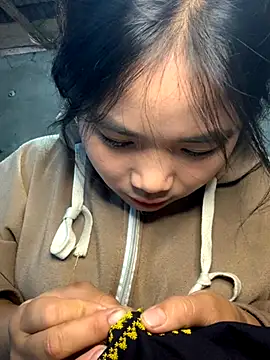 Embe-xinh18 online show from 11/03/25, 01:19