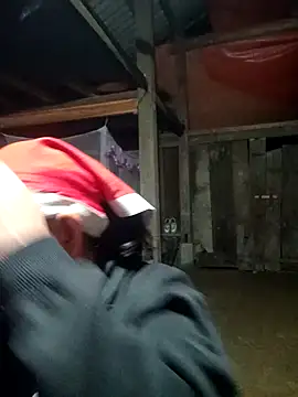 Snapshot of nui-show chatting on 12/03/25, 10:19 nui-show online show from 12/03/25, 10:19