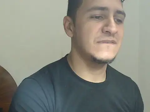 Snapshot of DarkTheKing chatting on 10/19/25, 12:17 DarkTheKing online show from 10/19/25, 12:17
