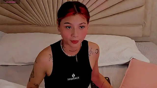 Emma duff online show from 12/17/25, 12:44