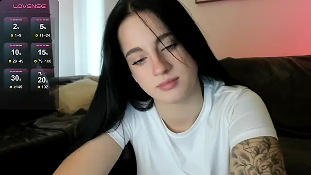 Snapshot of LexiSinnn chatting on 11/13/25, 07:18 LexiSinnn online show from 11/13/25, 07:18