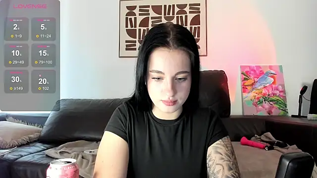 Snapshot of LexiSinnn chatting on 12/01/25, 10:42 LexiSinnn online show from 12/01/25, 10:42