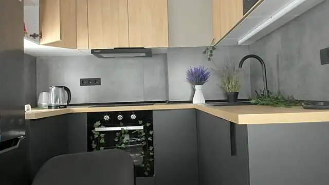 FoxFever online show from 11/26/25, 06:36