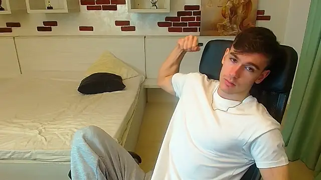 BradyFlint online show from 12/05/25, 06:11