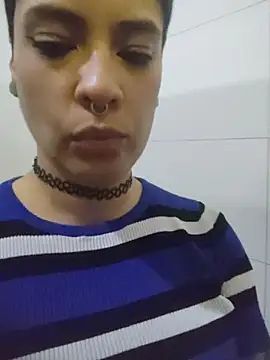 Snapshot of Natimiau chatting on 11/05/25, 06:30 Natimiau online show from 11/05/25, 06:30