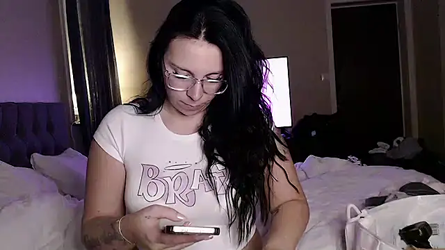 Snapshot of NordicNaughty chatting on 11/09/25, 09:24 NordicNaughty online show from 11/09/25, 09:24