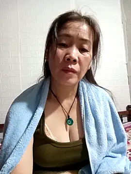 tabby-cat11 online show from 11/22/25, 07:24