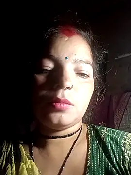 Snapshot of M-MAYA chatting on 11/01/25, 09:17 M-MAYA online show from 11/01/25, 09:17