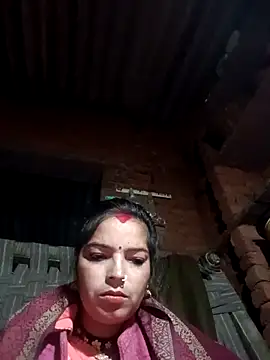 Snapshot of M-MAYA chatting on 12/04/25, 03:54 M-MAYA online show from 12/04/25, 03:54